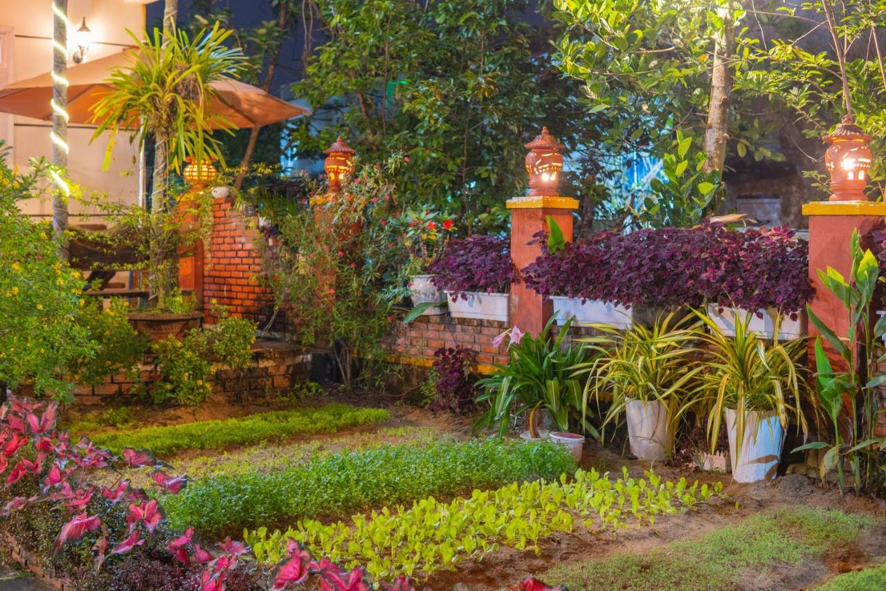 Strawberry Garden Homestay Hoi An Zewnętrze zdjęcie
