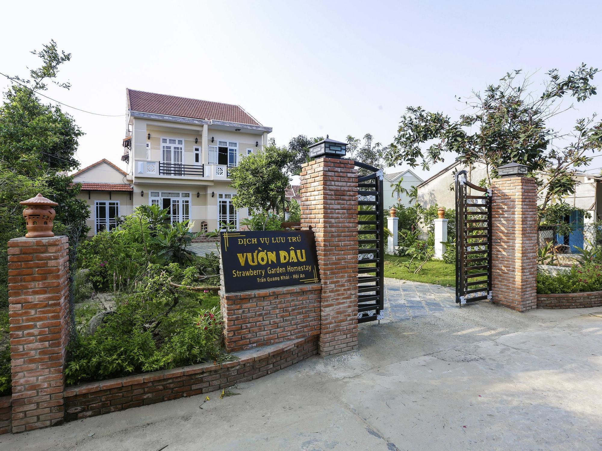 Strawberry Garden Homestay Hoi An Zewnętrze zdjęcie